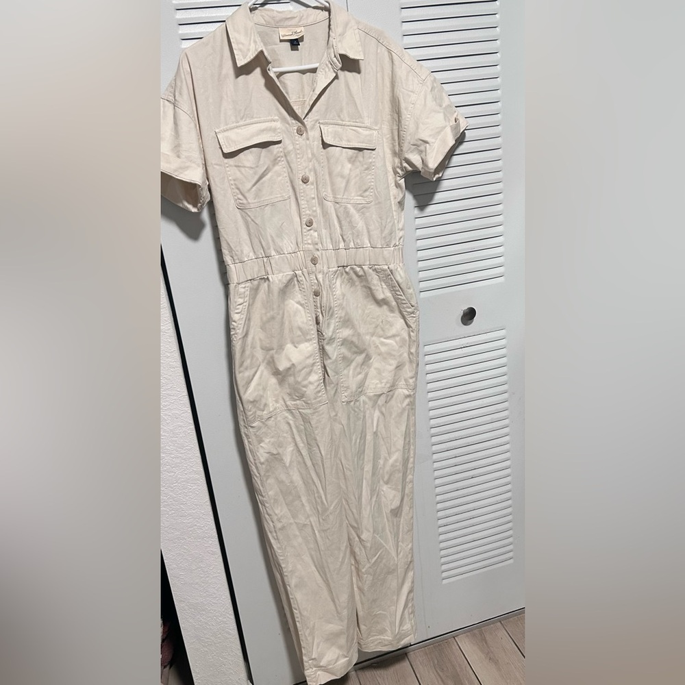 Universal Thread Beige Collared Jumpsuit